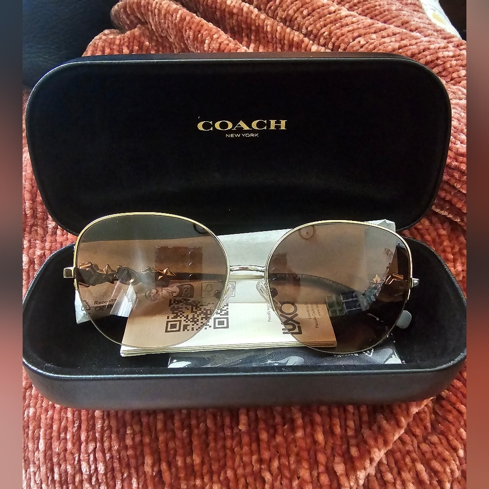 Coach HC7118B Brown Sunglasses - Picture 7 of 11
